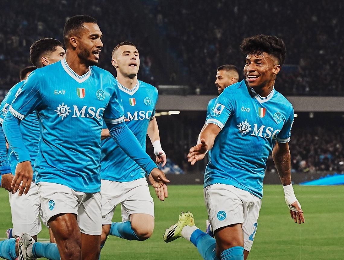 Il Napoli trionfa contro il Torino per 2-1