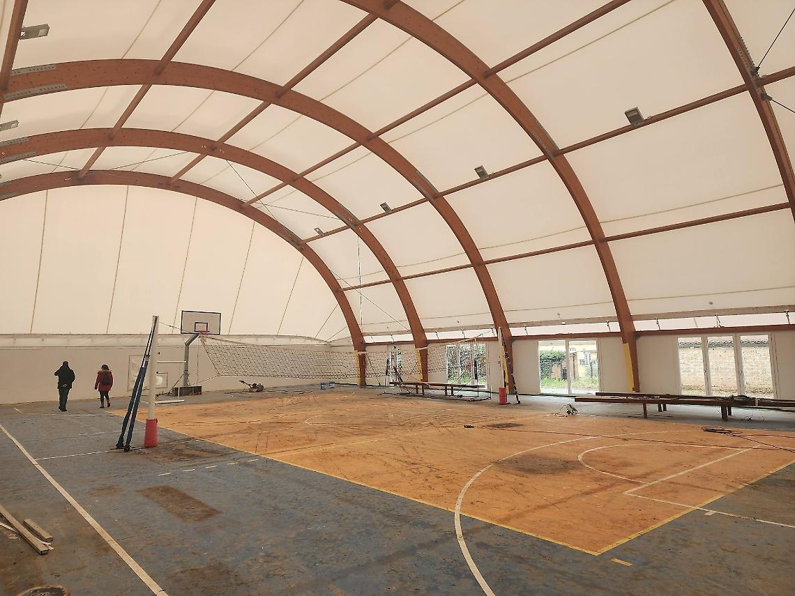 Ultimi ritocchi alla palestra  polifunzionale