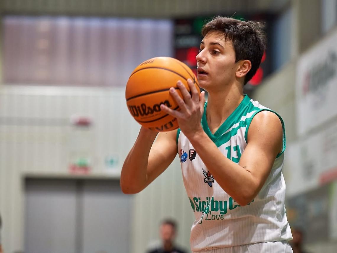 Russo di rincorsa con Alcamo: &egrave; nel quintetto del mese in serie A2