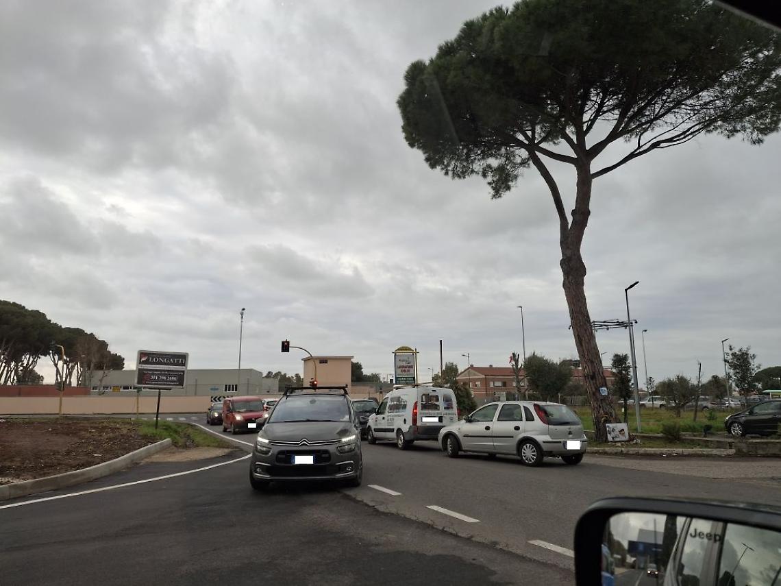 Incrocio Fontana Morella&ndash;Aurelia, allarme sicurezza: 200 firme contro il caos viabilit&agrave;