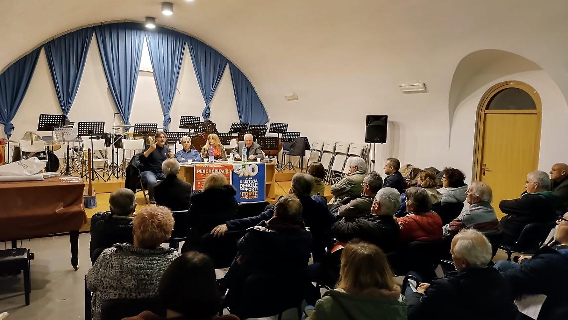 Successo per l'iniziativa del fronte del "No"