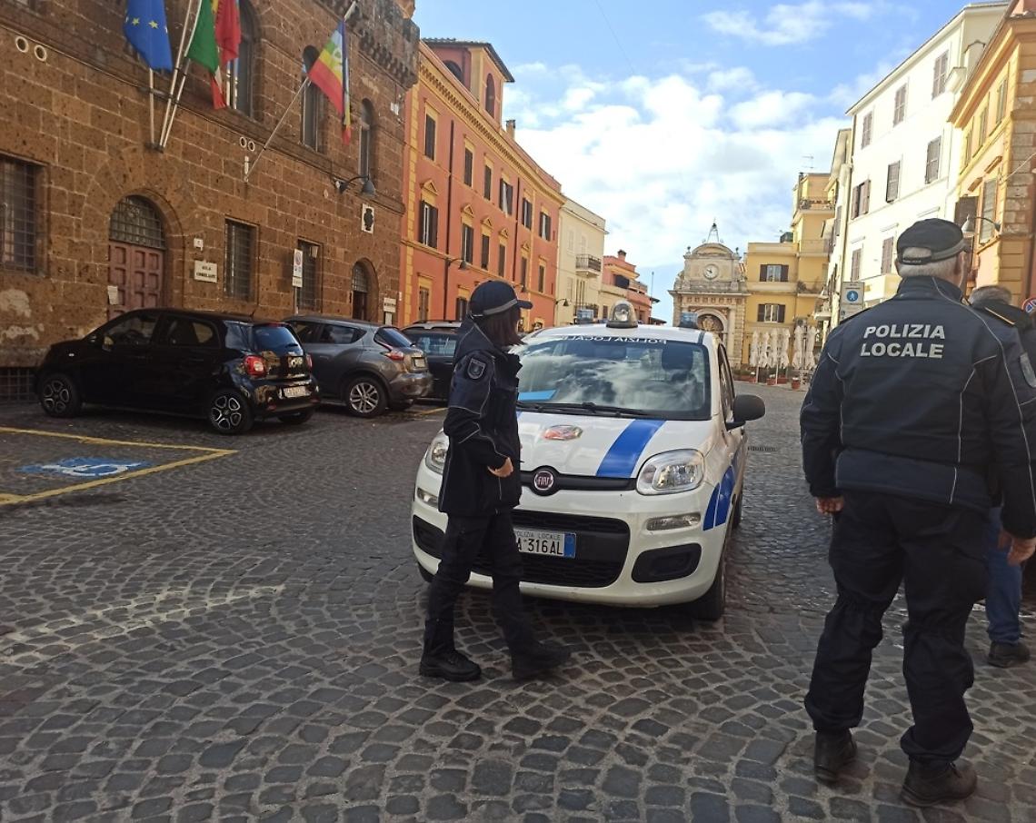 Assicurazioni fantasma e auto senza revisione: pioggia di multe a Cerveteri