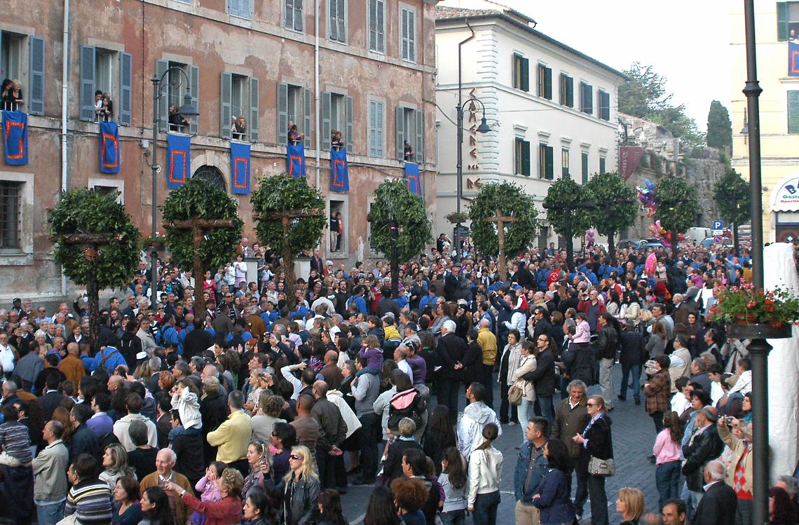 Partite le prove per il trasporto dei tronchi, modifiche alla viabilit&agrave; e alla sosta a Tarquinia