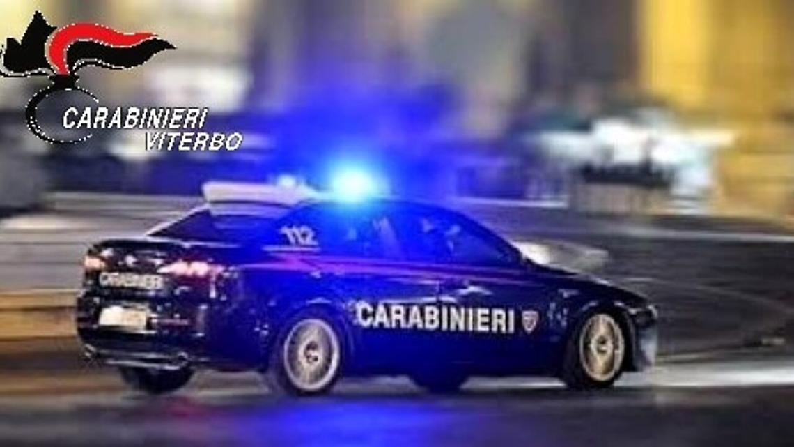 Fermato per un controllo, finge di non capire l'italiano: in auto aveva 15 dosi di cocaina