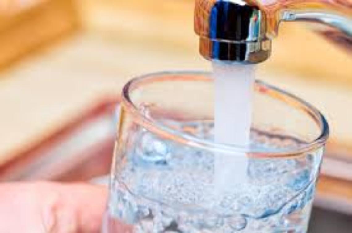 &laquo;La gestione dell&rsquo;acqua va restituita alla comunit&agrave;&raquo;