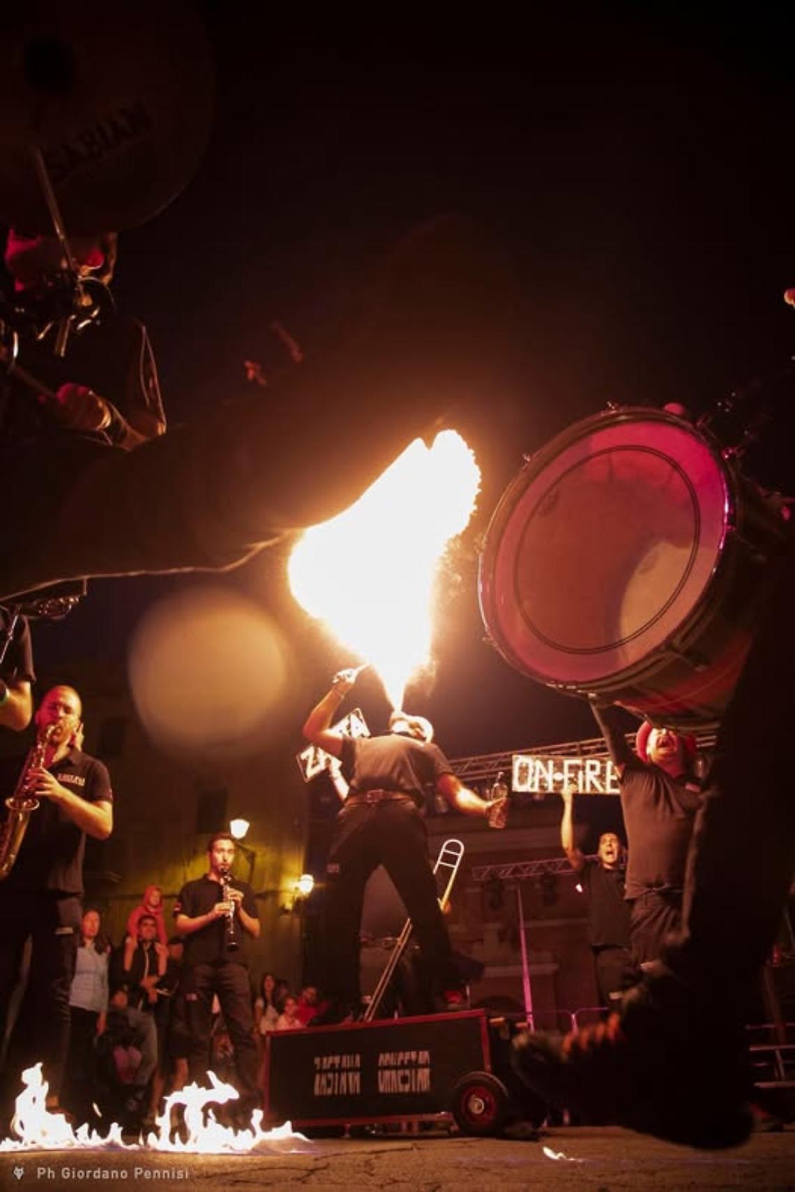 TolfArte 2026: la &ldquo;Metamorfosis&rdquo; prende forma per le vie di Tolfa: un invito a trasformarsi,  tra visioni, corpi in movimento e nuove identit&agrave;