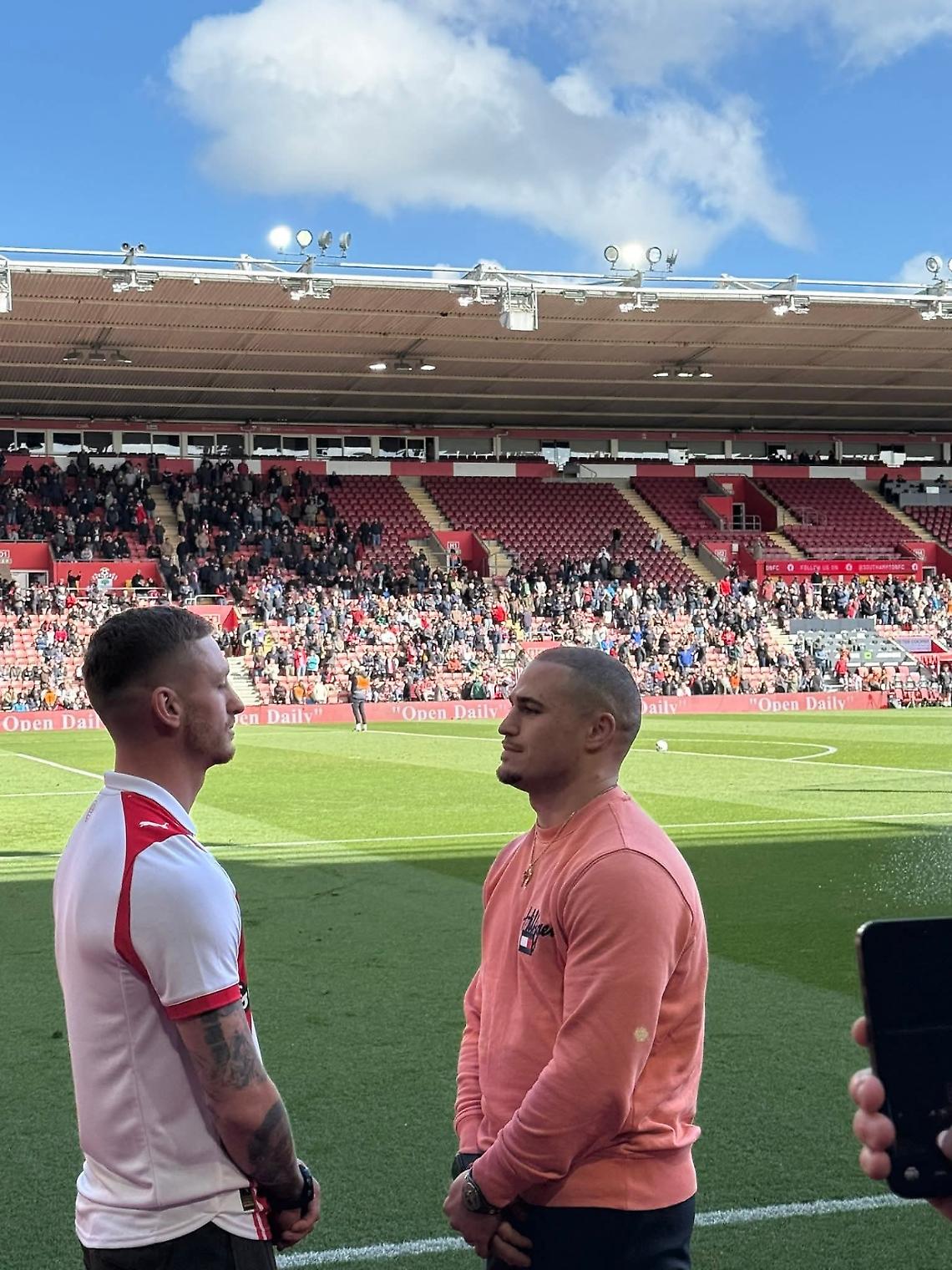 Sguardo Mondiale sull&rsquo;erba del St Mary&rsquo;s Stadium