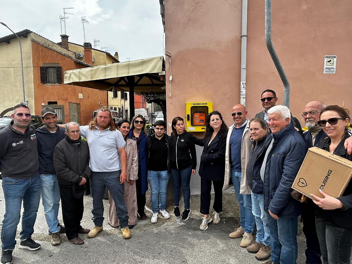 Installato un defibrillatore a La Quercia, &egrave; dedicato a Giuseppe Cossu