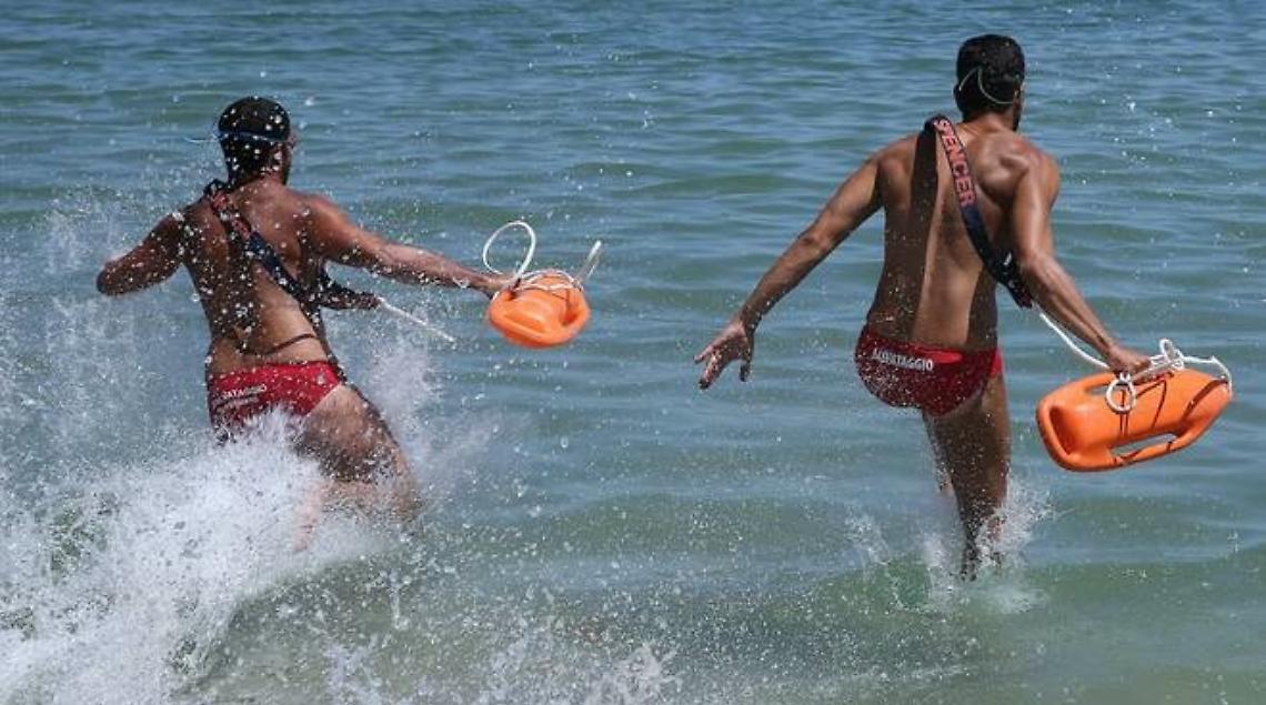 Leggere il mare: vento, onde, correnti e segnali da non ignorare