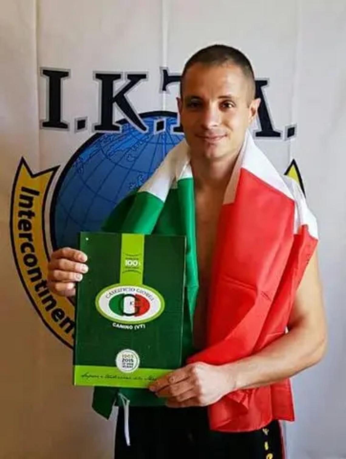 Massimo Brizi cede il Mondiale al messicano Jos&egrave; Luis Lopez