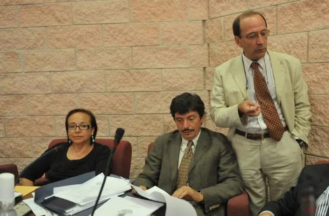 Promesse disattese, il Pd fa le pulci alla giunta Cozzolino