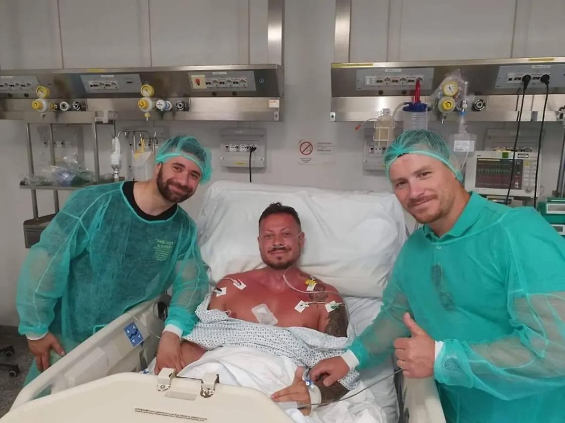 Poliziotto accoltellato, la solidariet&agrave; della politica