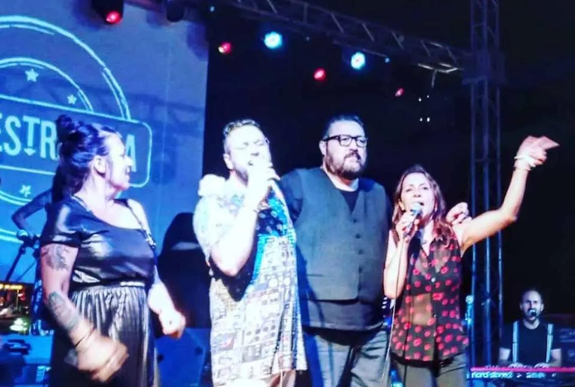 Summer Circus Village. Alan e Velia Donati sul palco hanno cantato &lsquo;&lsquo;Lella&rsquo;&rsquo; insieme ai ragazzi dell&rsquo;Orchestraccia