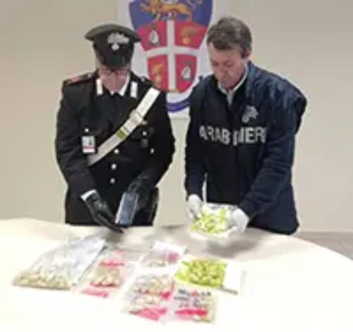 Corriere della droga arrestato in aeroporto