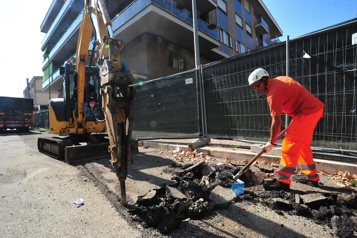 Voragine di via Giordano Bruno, i lavori finiranno in 90 giorni