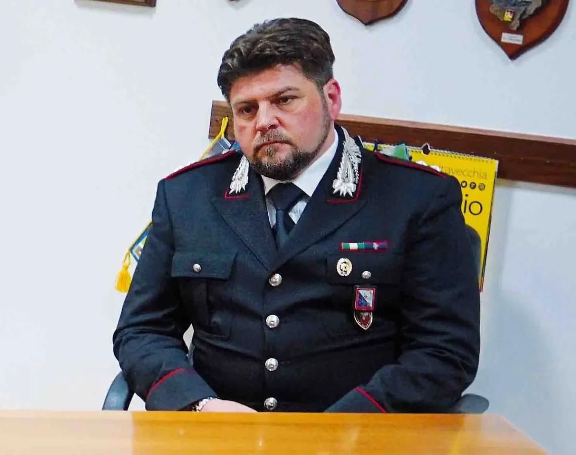 Il tenente dei Carabinieri Roberto Lacatena lascia la compagnia di Civitavecchia
