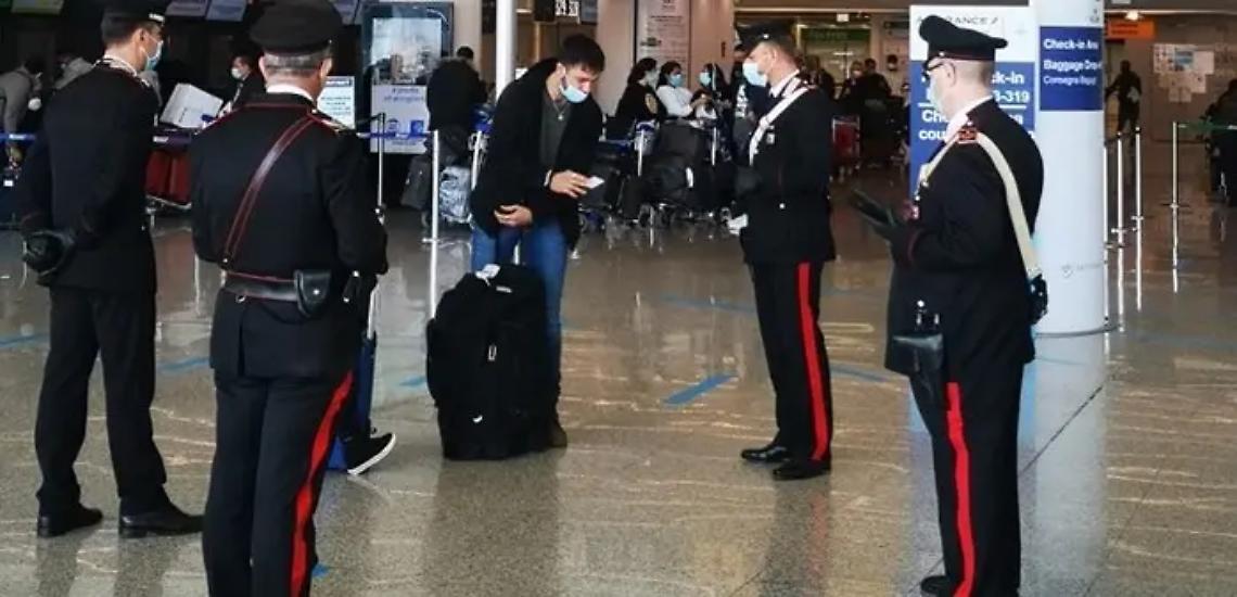 Fuggito dai domiciliari viene sorpreso in aeroporto: arrestato di nuovo