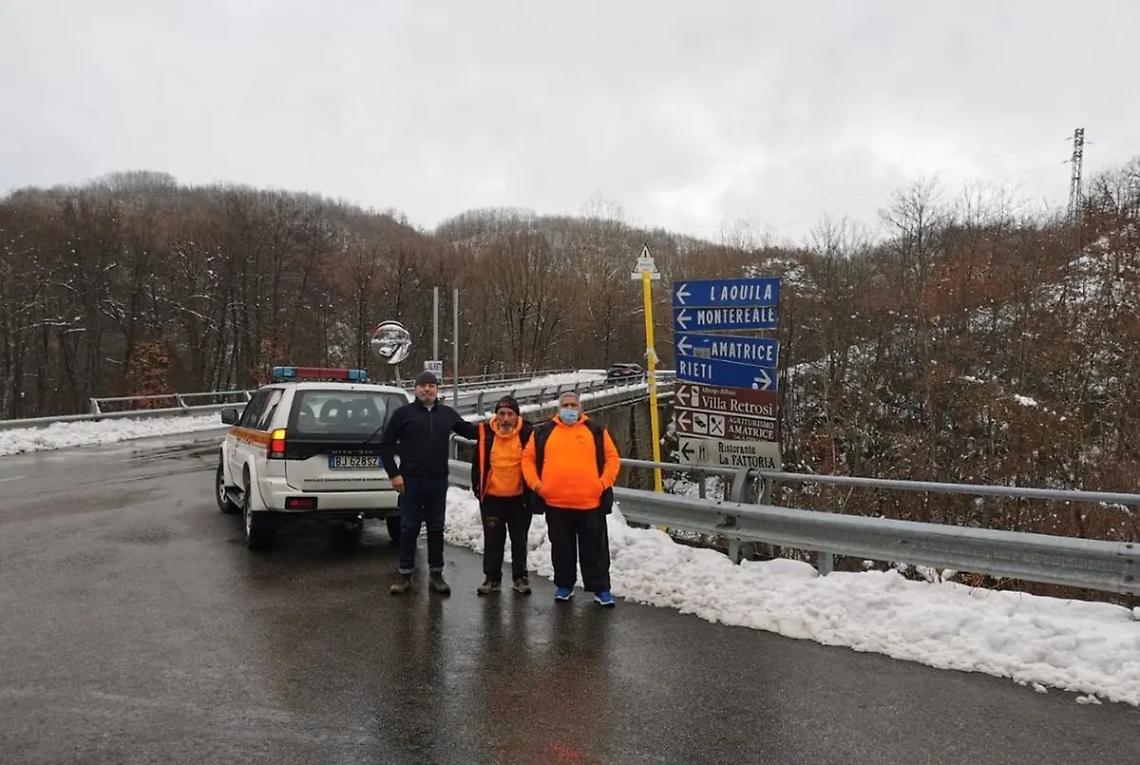 I volontari Prociv ad Accumuli e Illica per portare aiuti