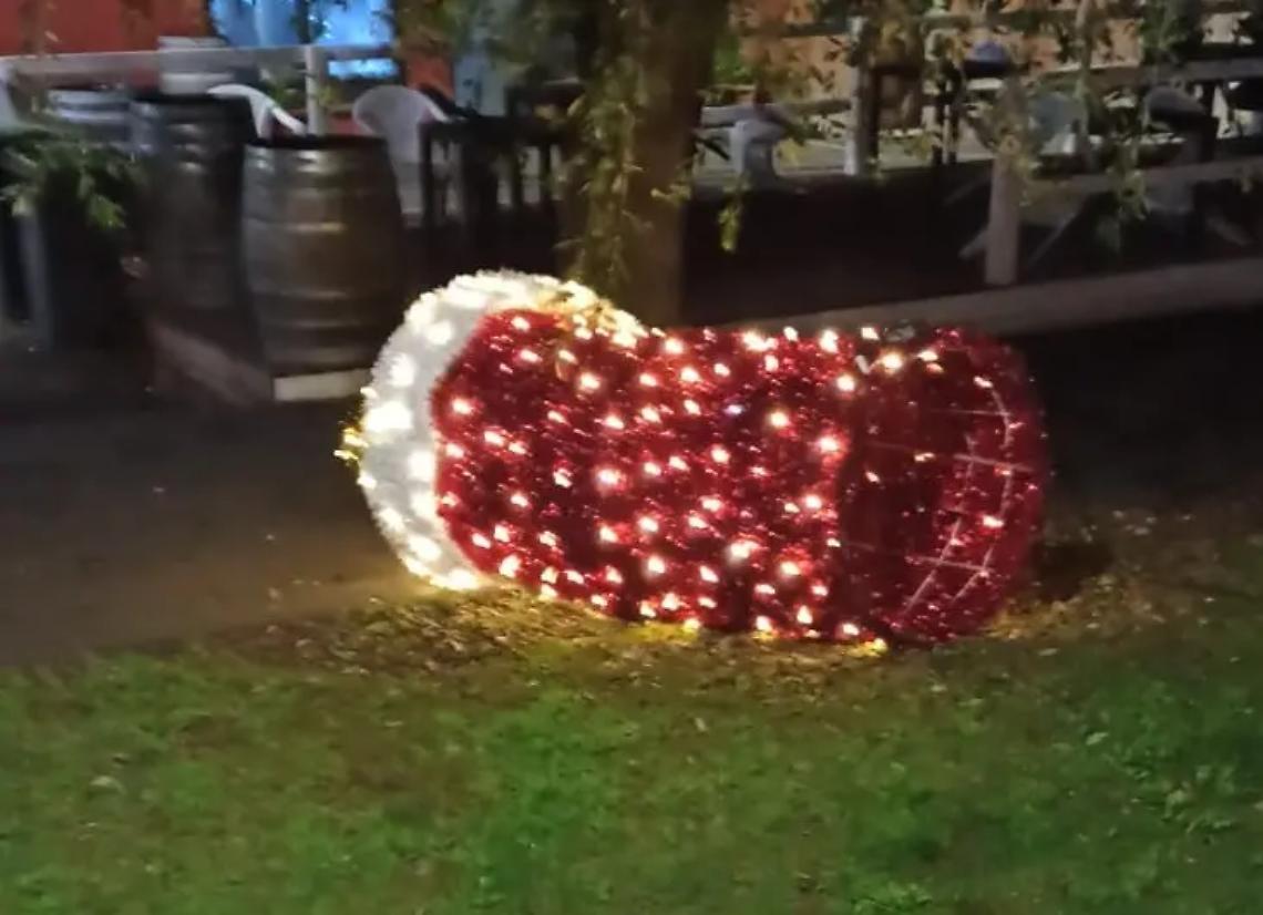 Cerveteri: vandalizzate le luminarie