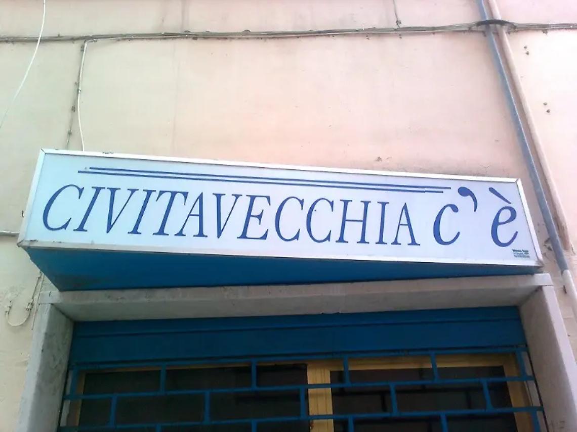 Civitavecchia C'&egrave;: ''I giorni passano e i problemi collegati alle attivit&agrave; natatorie permangono''