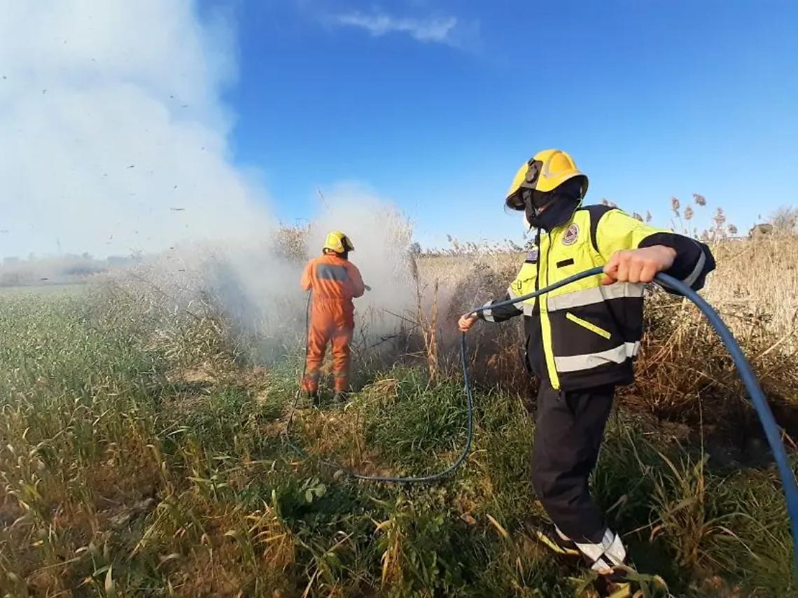 Due incendi negli ultimi giorni: sul campo anche i volontari Aeopc