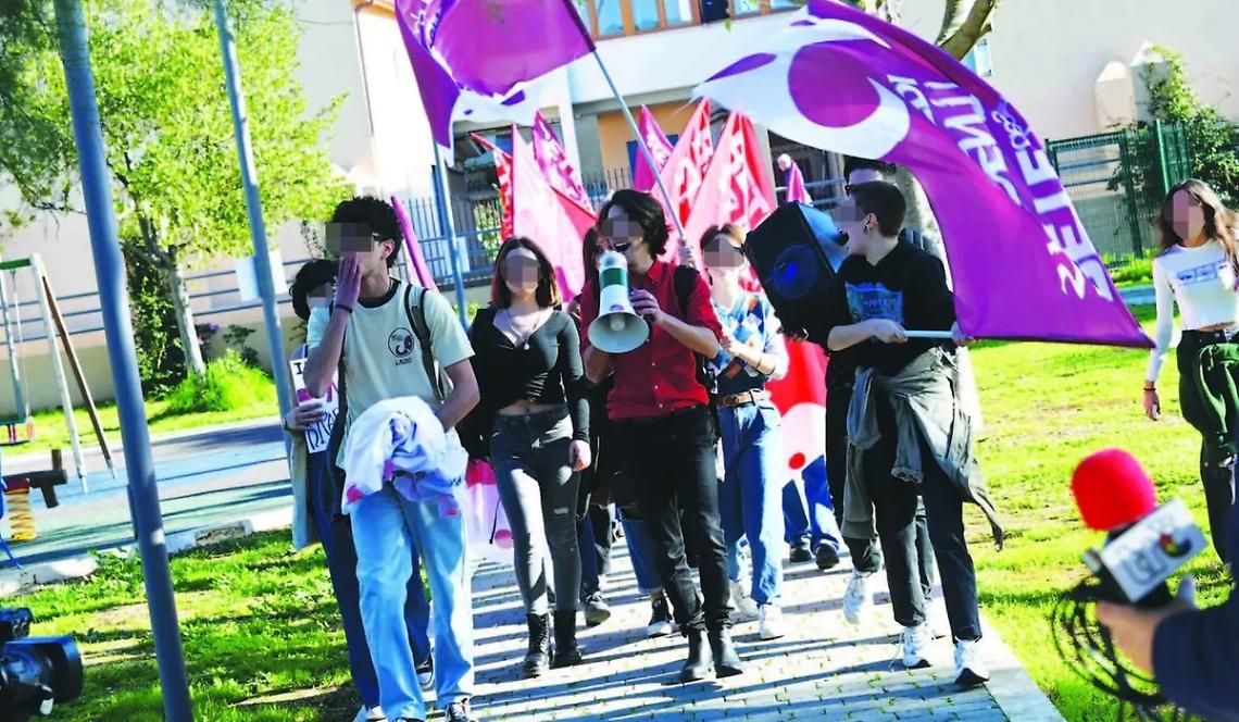 Maturit&agrave; 2022: studenti in piazza anche a Civitavecchia
