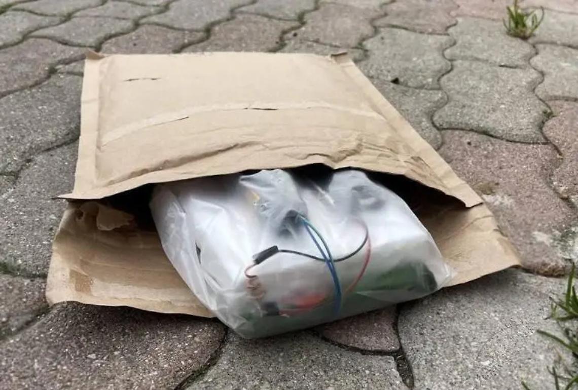 L'ordigno lasciato sotto casa del presidente del porto Musolino