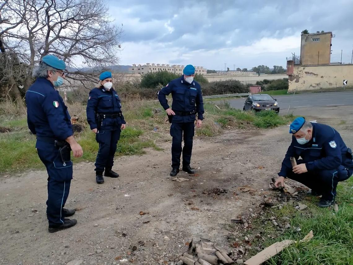 Petardi sotto il carcere, sei persone fermate dalla polizia penitenziaria