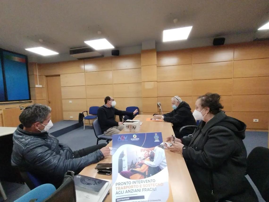 Trasporto e sostegno gratuito per anziani, decolla il servizio