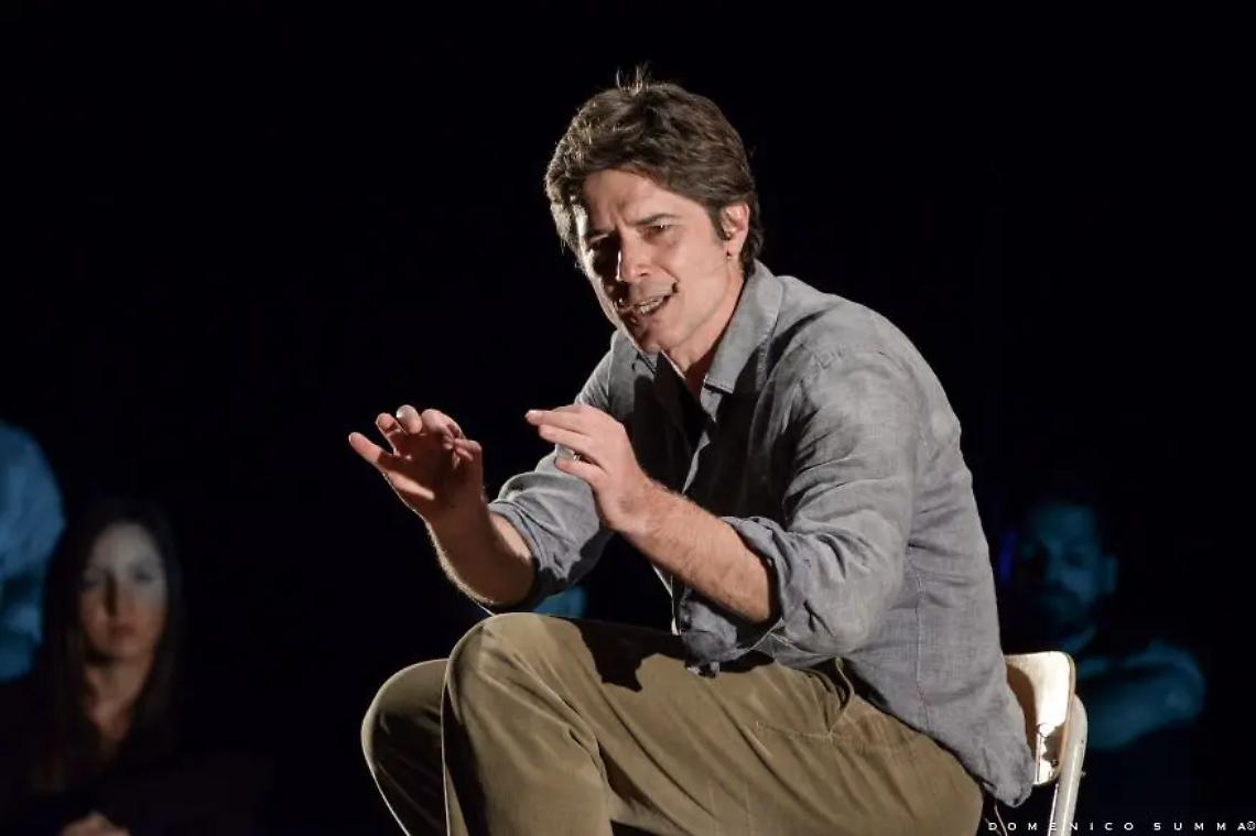 Ettore Bassi in teatro a Tarquinia con "Il sindaco pescatore"