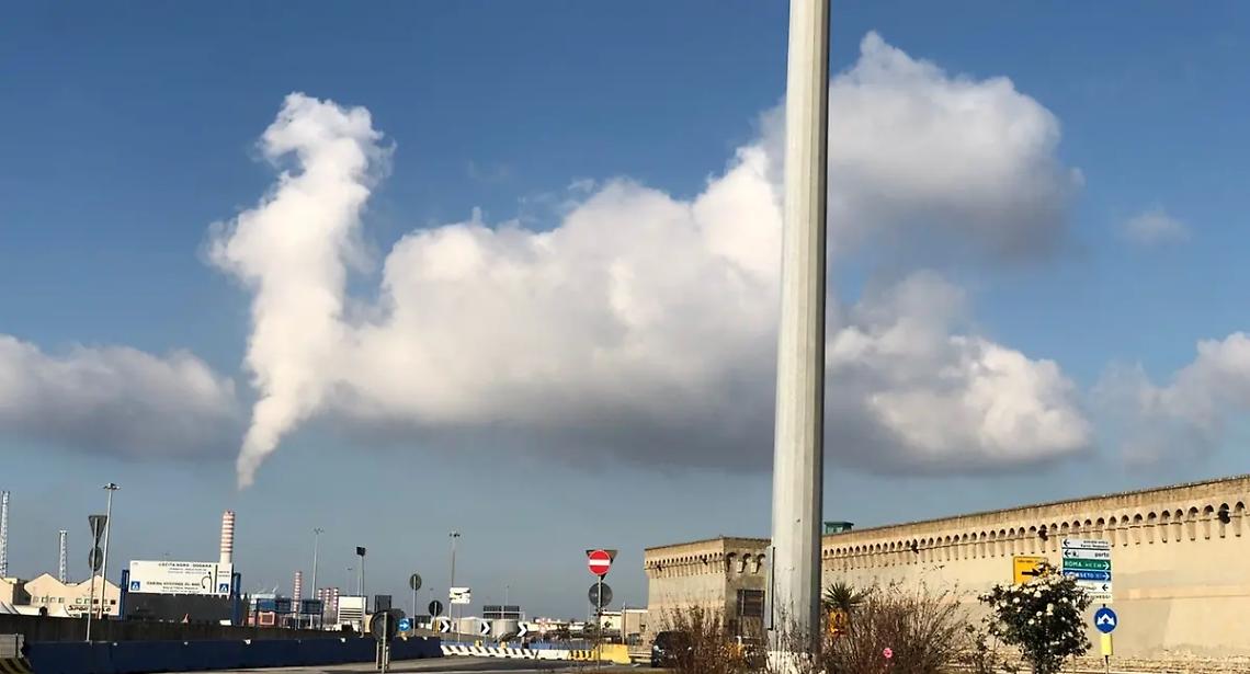 Fumi a Torre Valdaliga: Sindaco e Vicesindaco chiedono monitoraggi urgenti