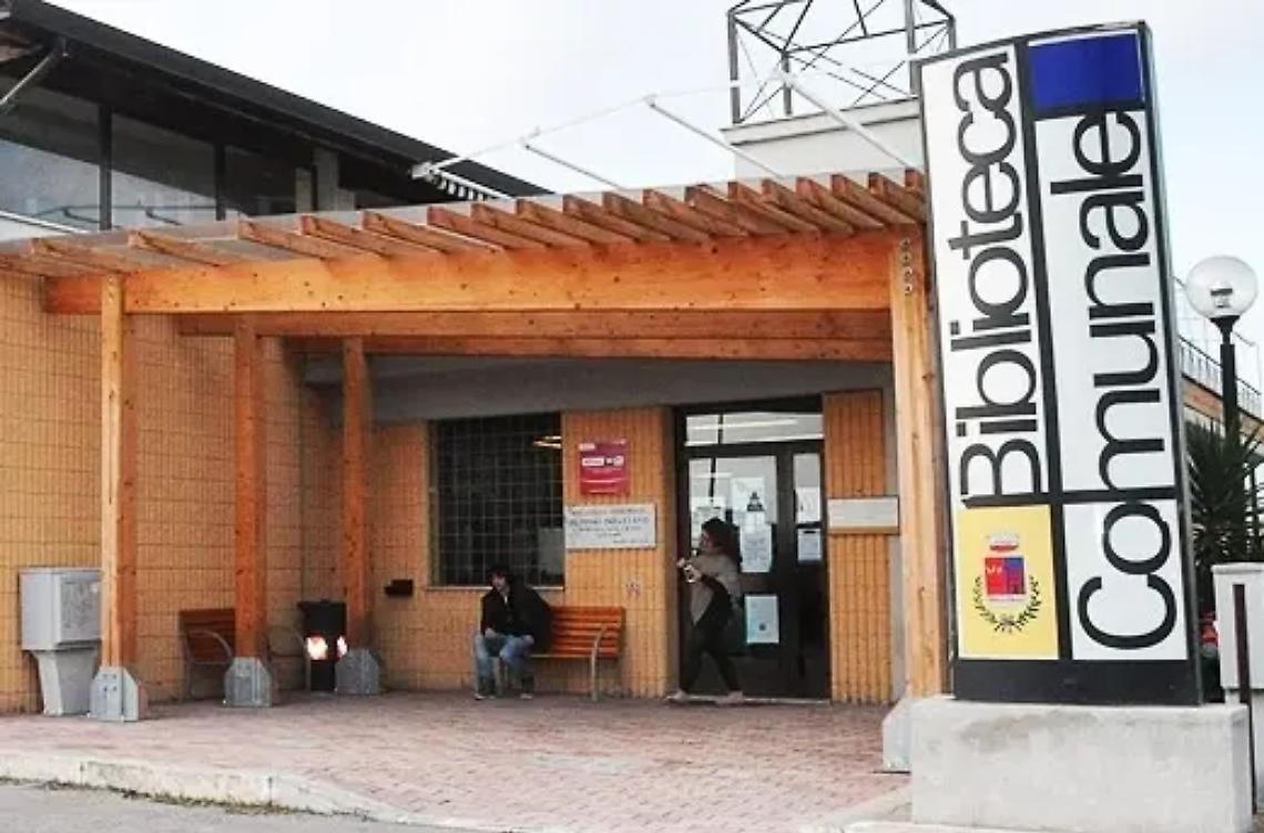 &laquo;La biblioteca comunale deve riaprire&raquo;
