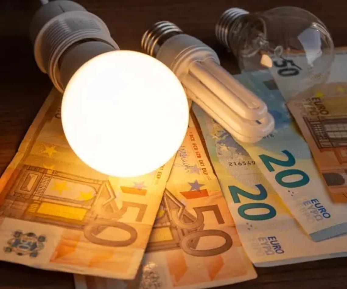 Caro bollette: dal comune contributi fino a 500 euro