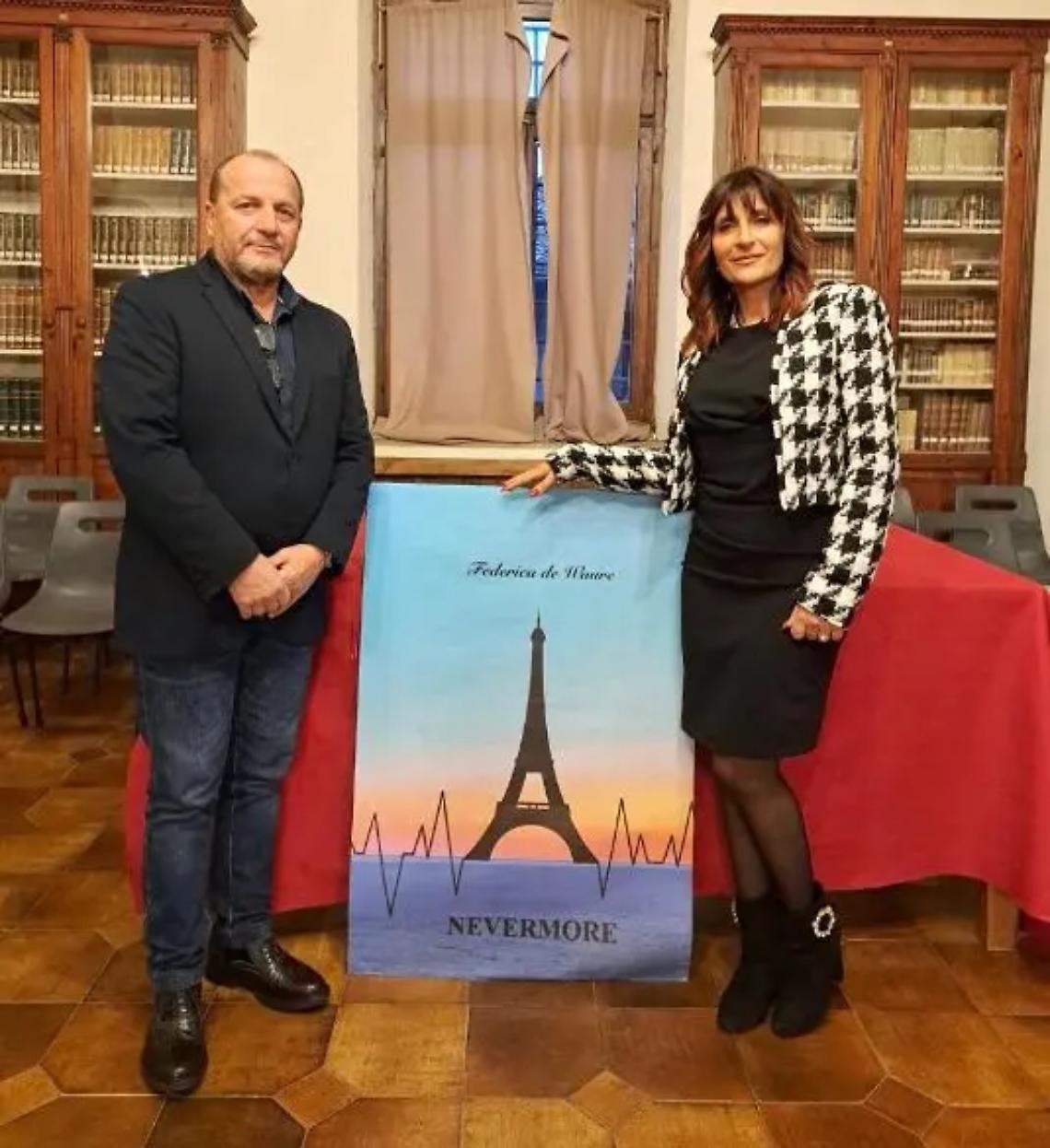 Successo per la presentazione del romanzo &ldquo;Nevermore&rdquo; della scrittrice Federica de Waure