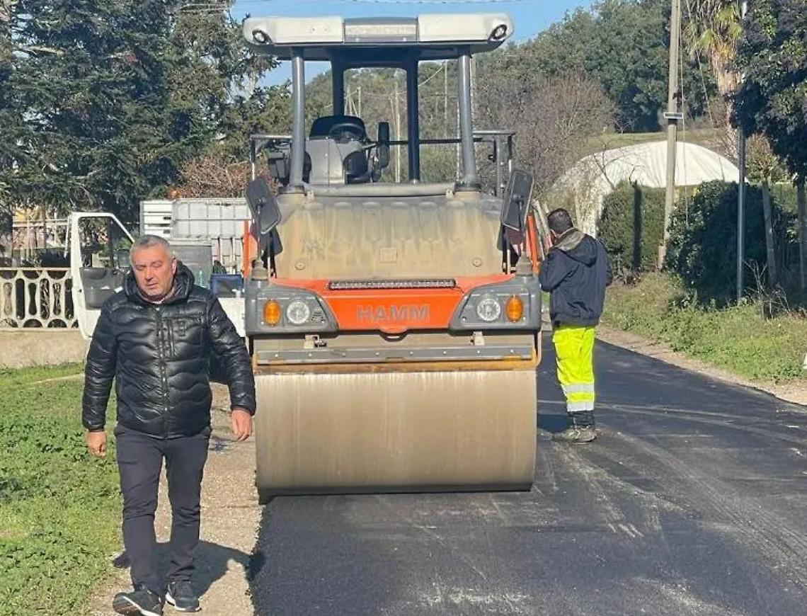 Ripartono a pieno regime i lavori di asfaltatura delle strade del territorio
