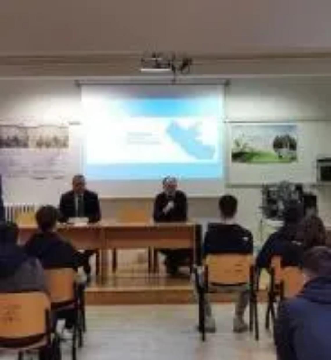 &ldquo;Il difensore civico sui banchi di scuola&rdquo;