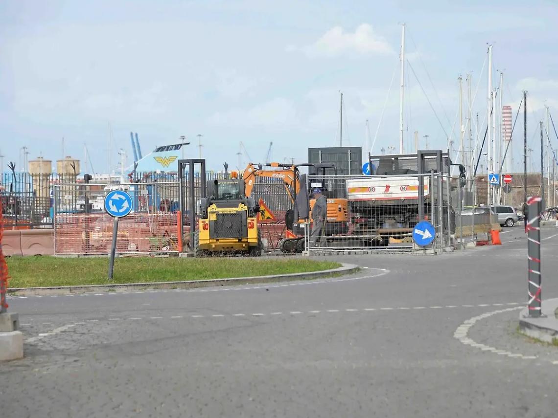 Cantieri aperti nella zona portuale