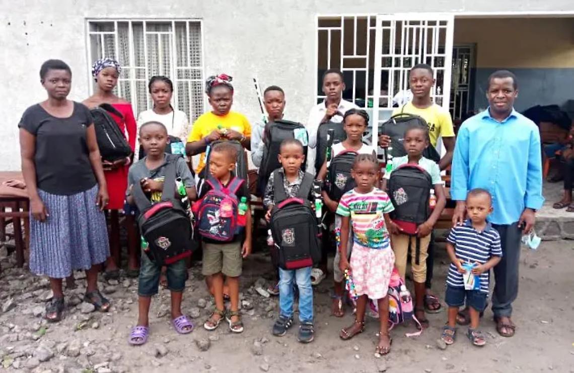 Semi di pace Tarquinia, venti kit didattici per i bambini del Congo