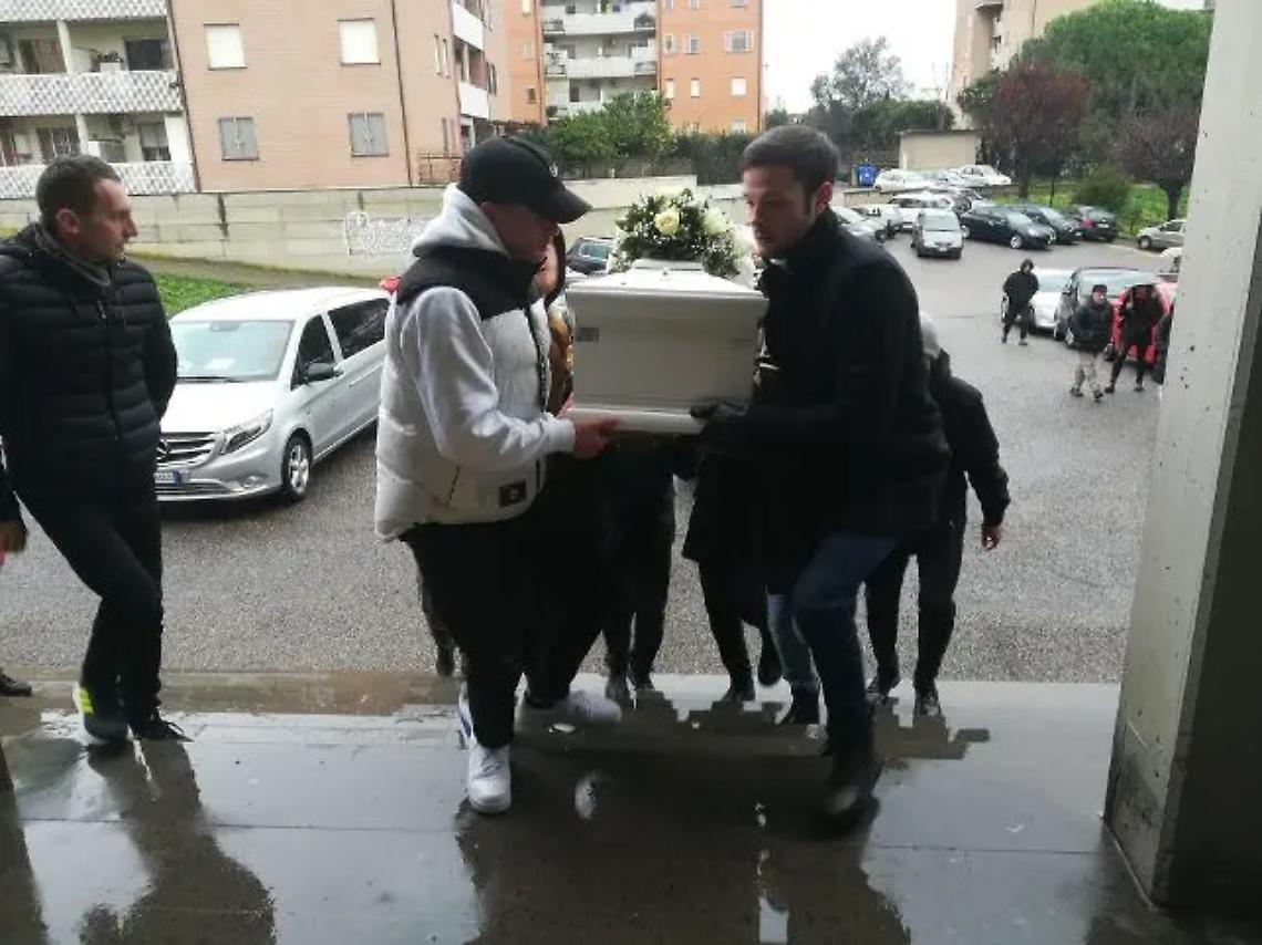 Don Stefano: &laquo;Silvia e Andrea sono la dimostrazione che l&rsquo;amore puro esiste&raquo;