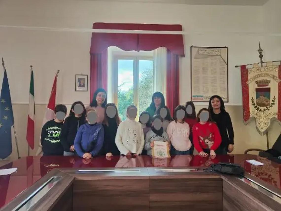 Allumiere, studenti della primaria sui banchi del consiglio comunale