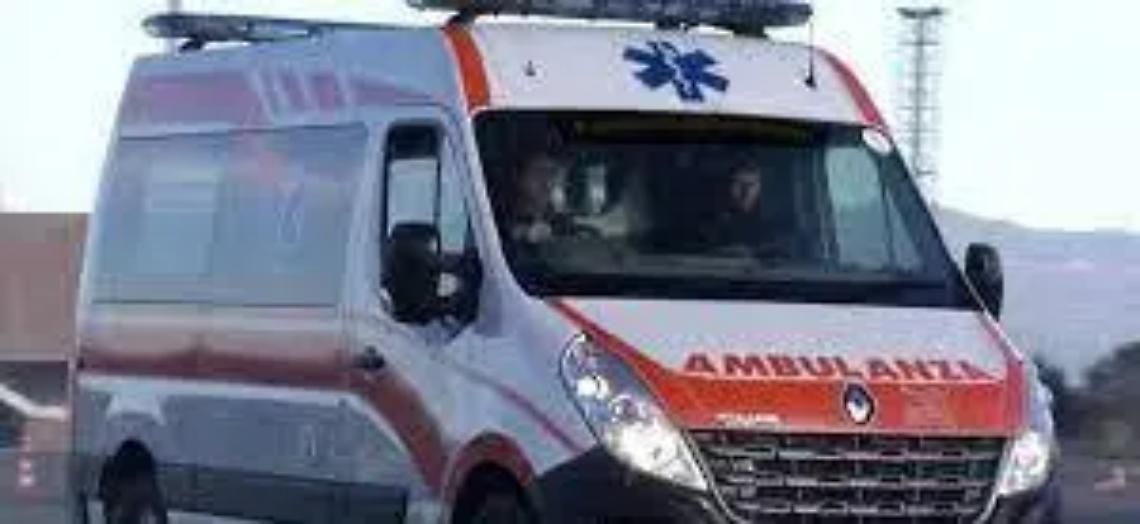 Scontro fra due auto, feriti i conducenti