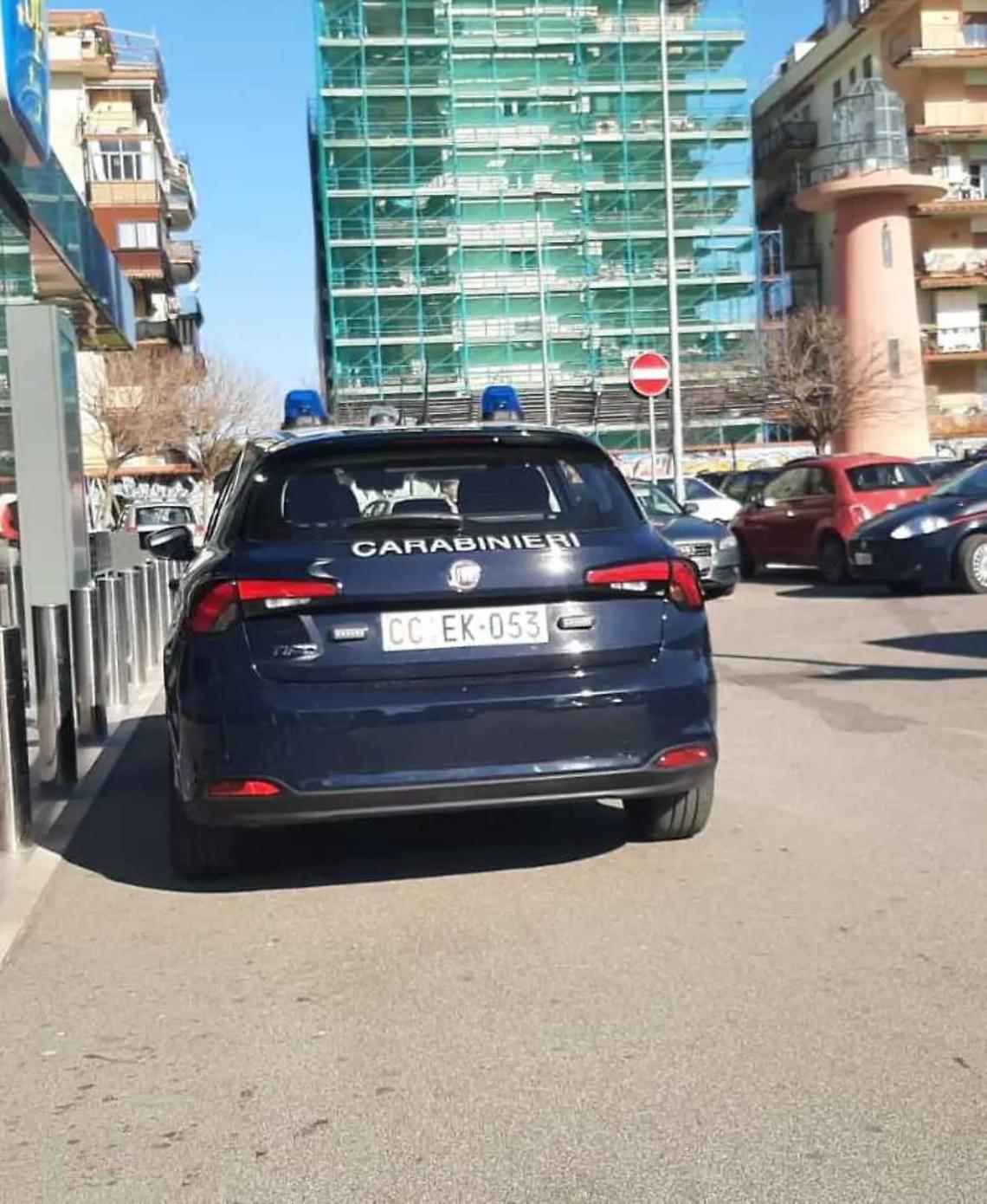 Clienti nel mirino dei borseggiatori