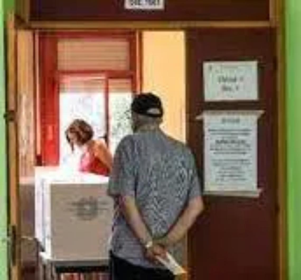 Elezioni regionali, scuole chiuse fino a marted&igrave;