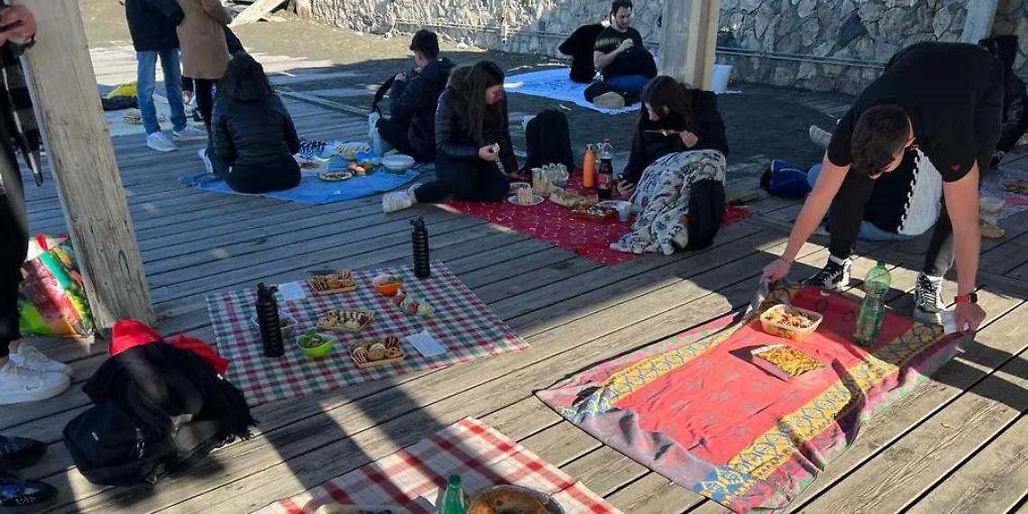 Studenti dell&rsquo;alberghiero a lezione di pic-nic