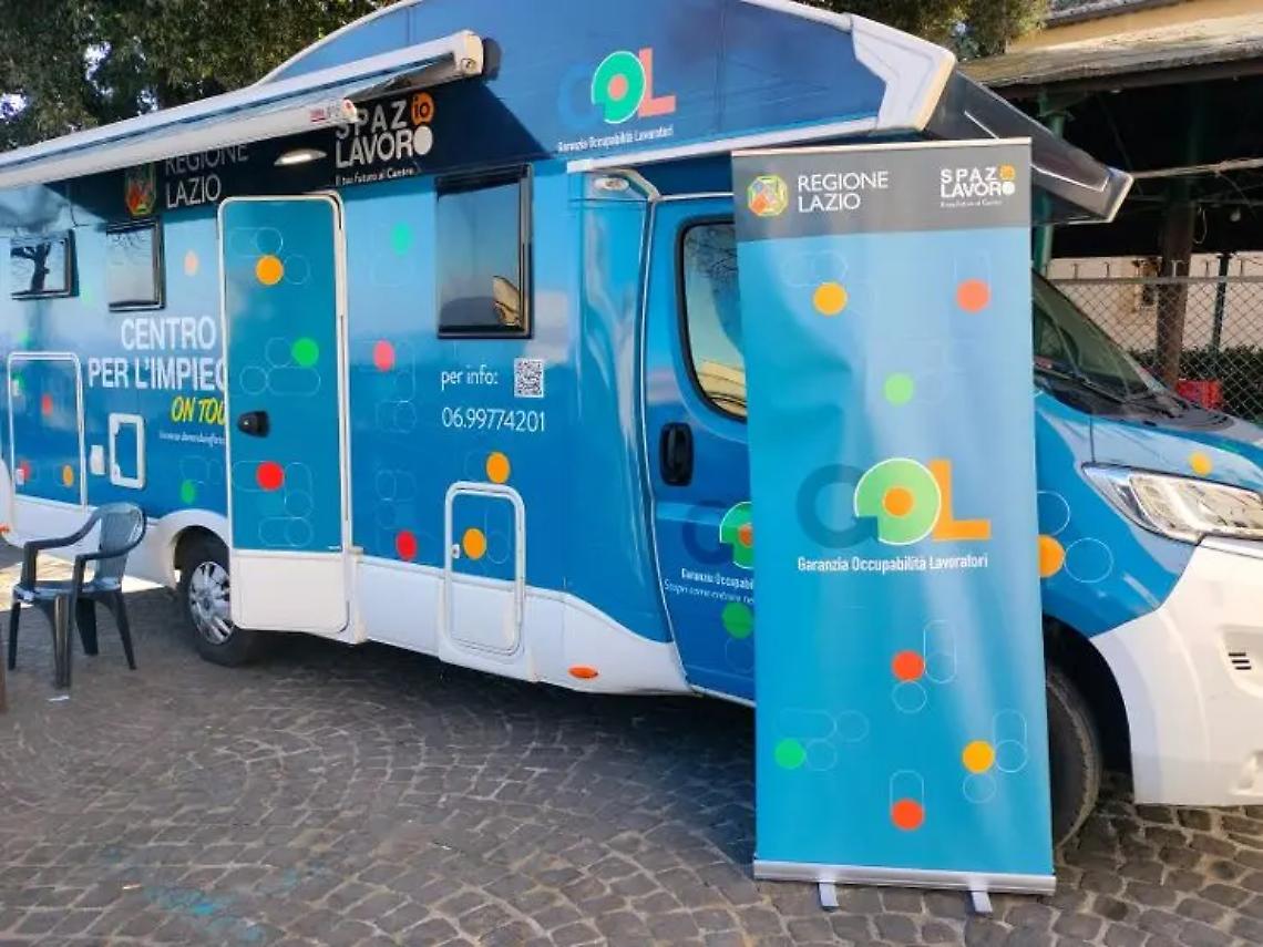 Camper gol a Tolfa fino a domani: staziona in piazza Vittorio Veneto