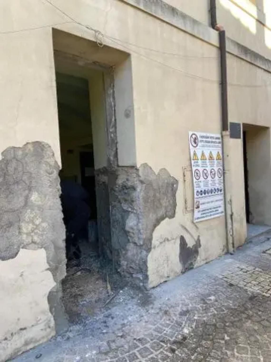 &laquo;Finalmente a breve la comunit&agrave; avr&agrave; un servizio bancomat&raquo;