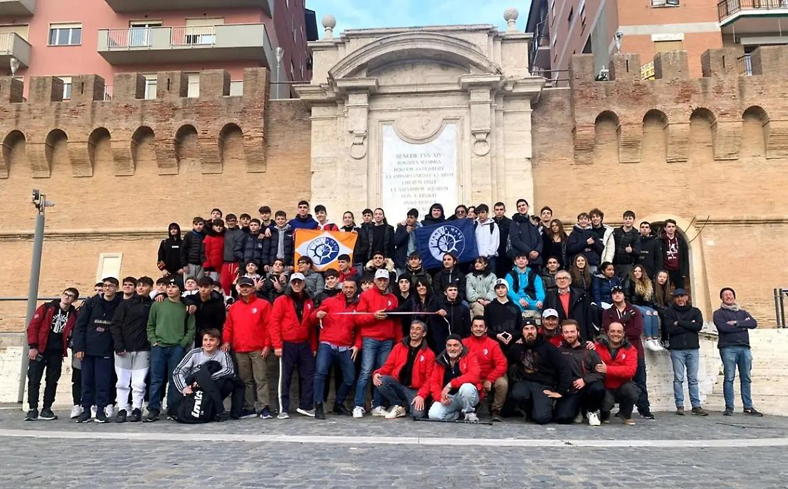 ''A gonfie vele'': 80 studenti dei nautici di Anzio e Roma al porto di Civitavecchia