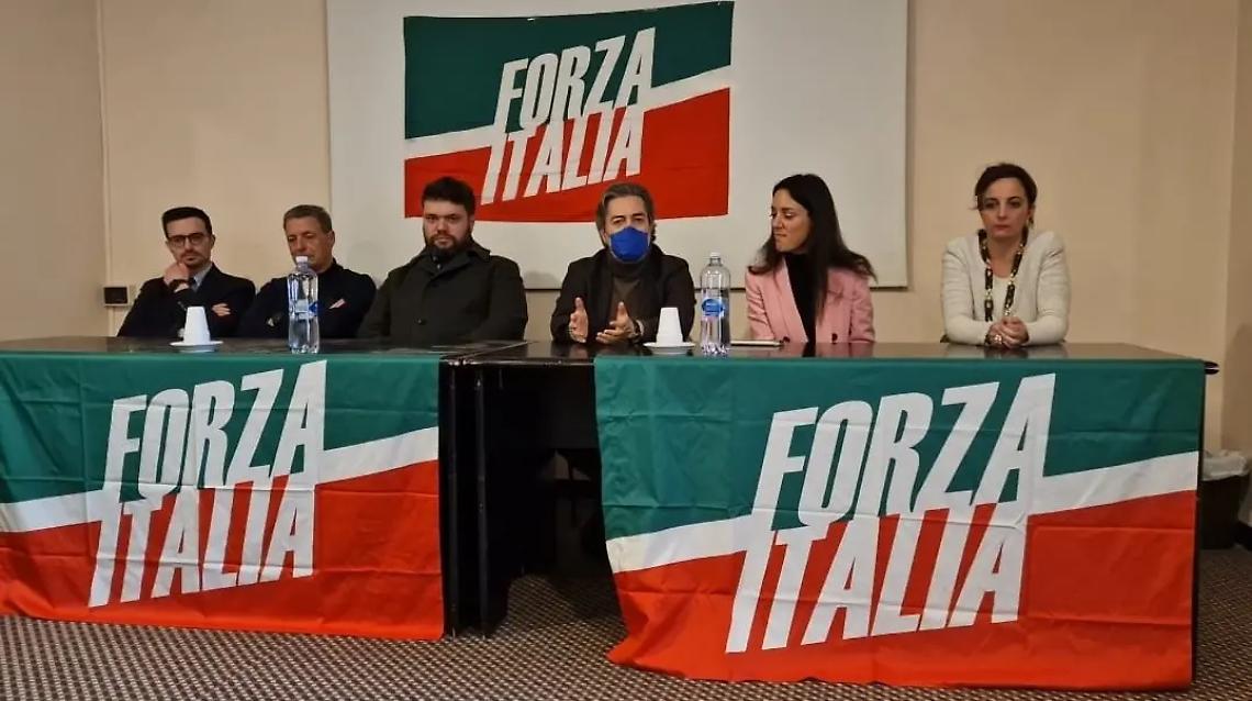 Forza Italia: centrodestra moderato, premiato col 10%