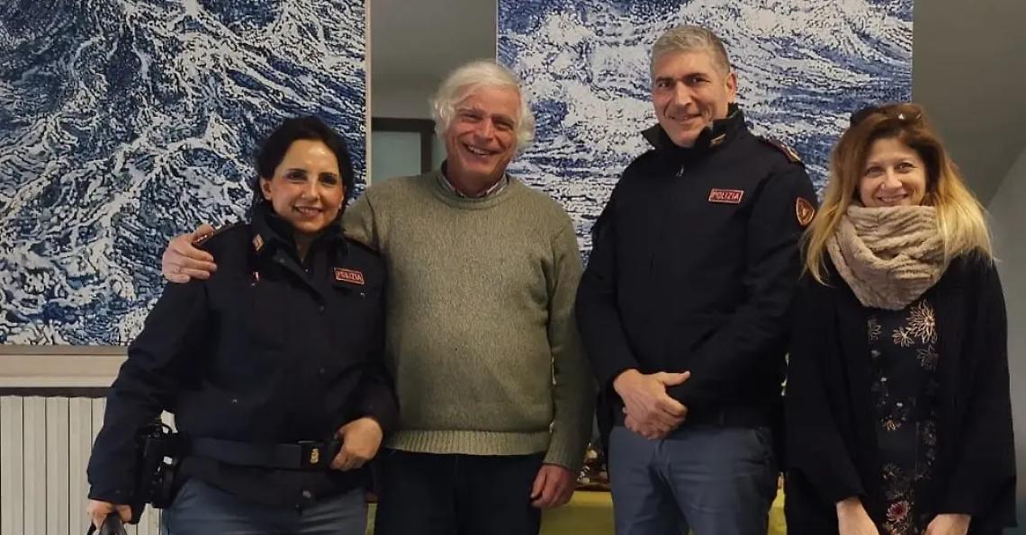 Gli studenti della Corrado Melone incontrano la Polizia di Stato