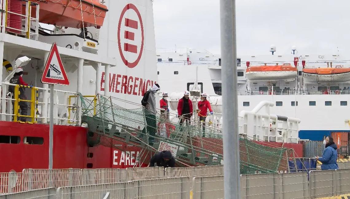 Cri, collaborazione e solidariet&agrave; per lo sbarco dei migranti